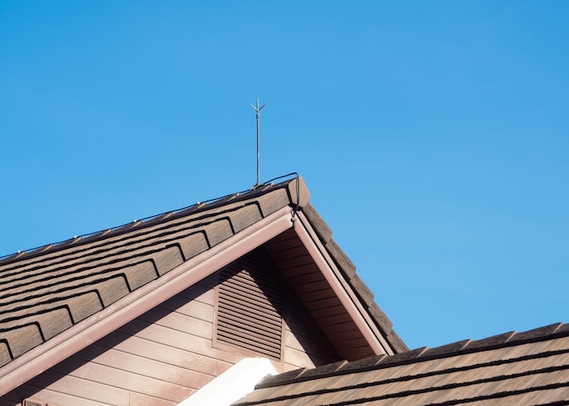 assurez la sécurité de votre maison avec un paratonnerre efficace. découvrez comment protéger votre habitat des orages et des foudres grâce à des solutions fiables et innovantes.