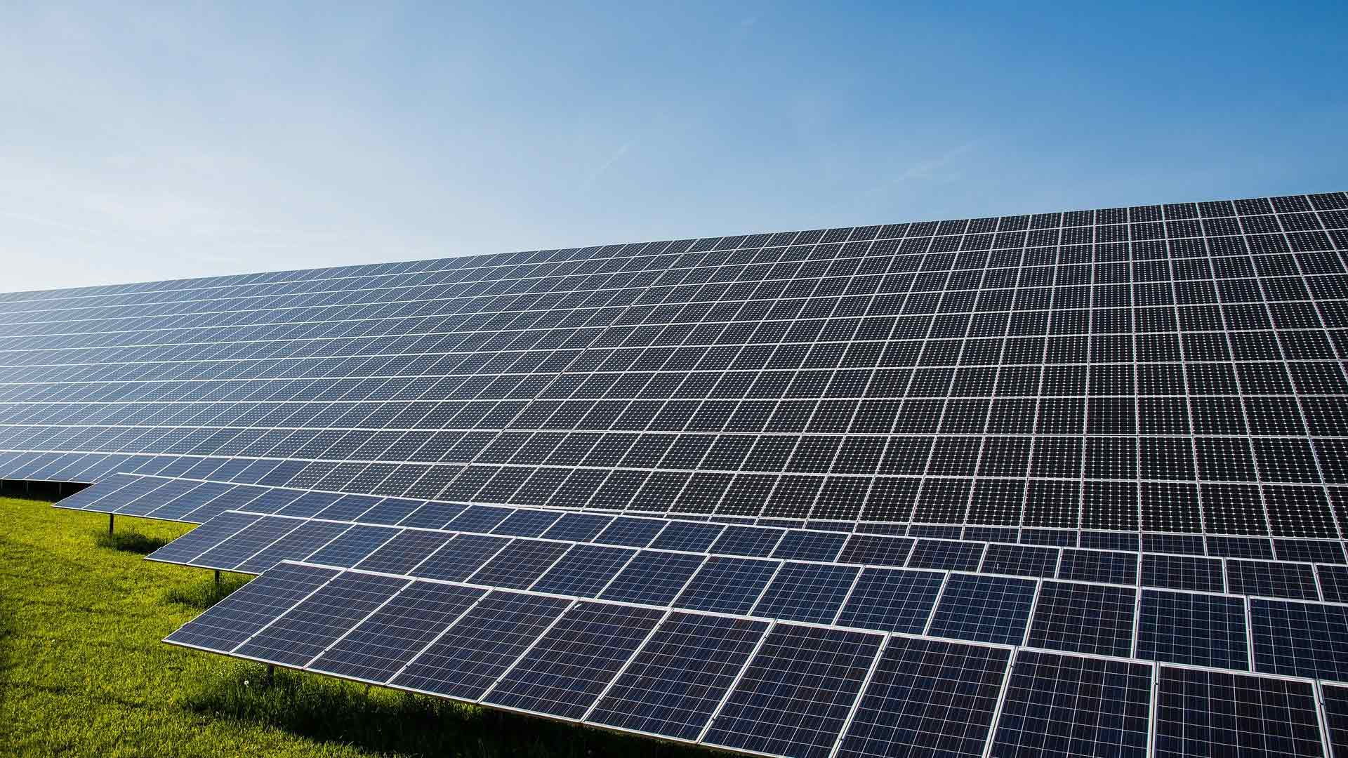 découvrez notre parc photovoltaïque, une solution innovante et durable pour produire de l'énergie renouvelable. explorez comment nous transformons la lumière du soleil en électricité propre tout en préservant l'environnement.
