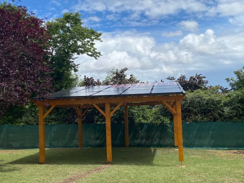 découvrez les avantages d'une pergola photovoltaïque : alliez design et écologie tout en produisant votre propre électricité. profitez d'un espace extérieur ombragé et durable, tout en réduisant votre empreinte carbone.