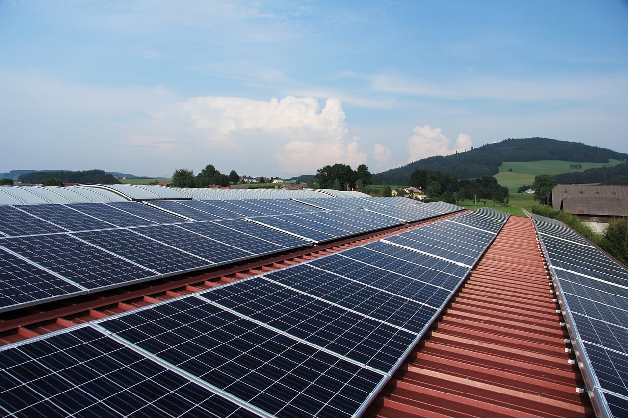 découvrez l'énergie photovoltaïque, une solution durable et écologique pour produire votre électricité. optimisez votre consommation et réduisez votre empreinte carbone grâce à des panneaux solaires performants. informez-vous sur les avantages, l'installation et les aides financières disponibles.