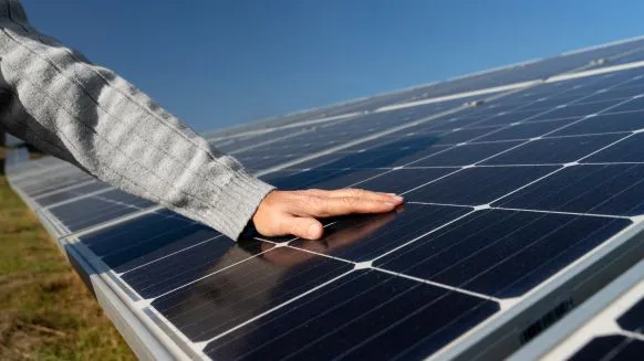 découvrez tout sur l'énergie photovoltaïque, une solution durable et économique pour produire de l'électricité grâce au soleil. informez-vous sur les avantages, les coûts d'installation et les meilleures pratiques pour tirer parti de cette technologie renouvelable.