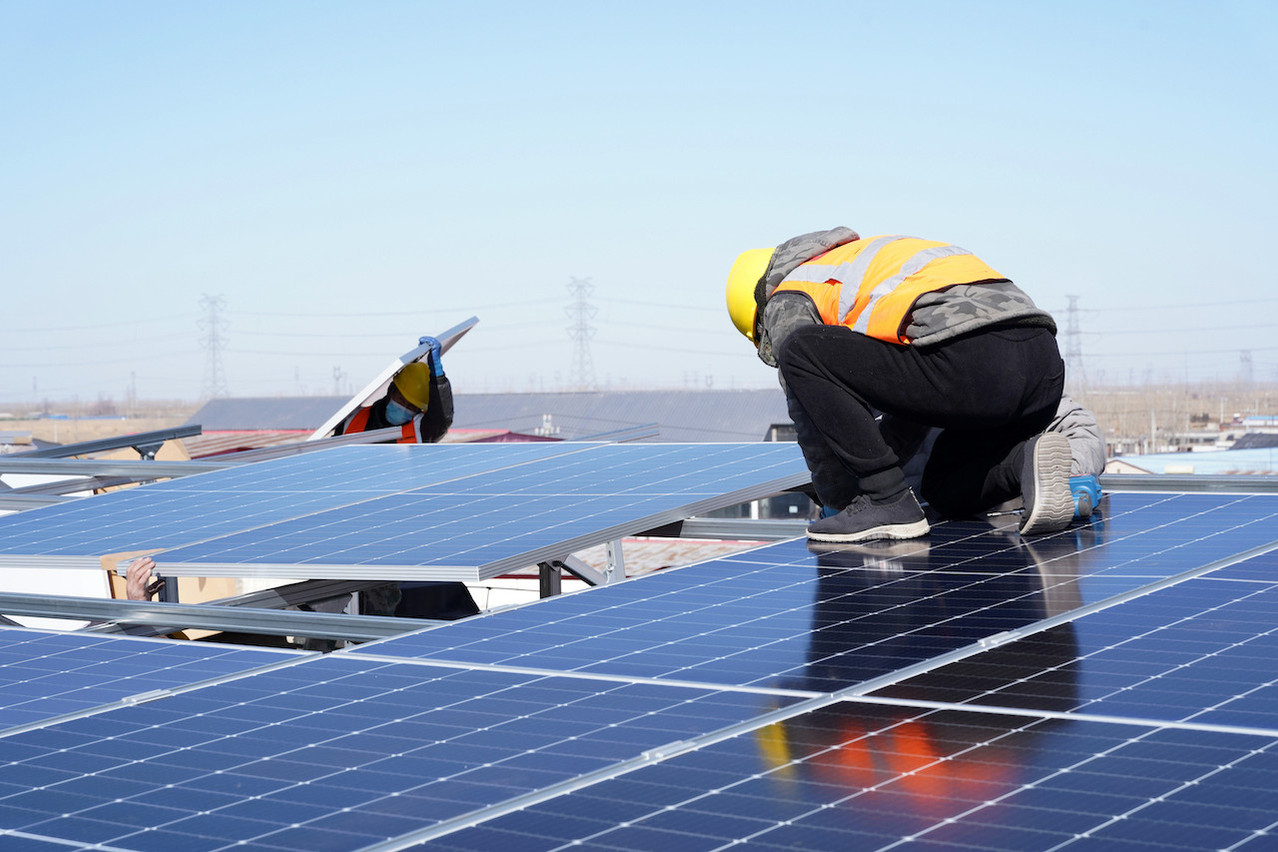 découvrez l'univers du photovoltaïque : une source d'énergie renouvelable incontournable, alliant économies d'énergie et respect de l'environnement. informez-vous sur les avantages, les technologies et les solutions pour produire votre propre électricité grâce à l'énergie solaire.