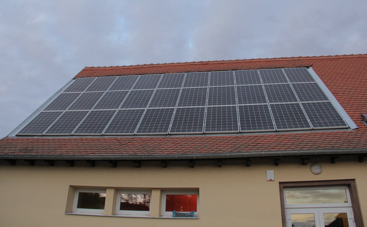 découvrez les solutions photovoltaïques à saverne pour une énergie renouvelable et économique. optimisez votre consommation d'électricité tout en préservant l'environnement grâce à des installations solaires adaptées à vos besoins.