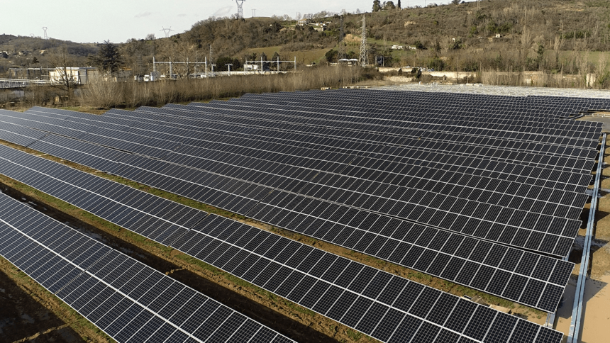 découvrez les solutions photovoltaïques dans le tarn pour une énergie renouvelable et durable. optimisez votre consommation d'électricité tout en contribuant à la protection de l'environnement grâce à nos panneaux solaires de haute qualité.