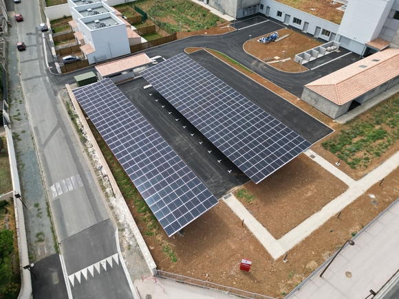 découvrez les solutions photovoltaïques en vendée pour une énergie renouvelable et économique. profitez des avantages du solaire, réduisez votre facture d'électricité et contribuez à la préservation de l'environnement.
