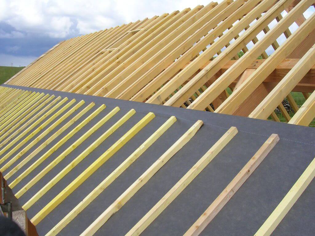 découvrez notre guide complet sur la pose d'écran sous-toiture, une étape essentielle pour assurer l'étanchéité et l'isolation de votre toiture. apprenez les techniques et les matériaux nécessaires pour garantir une installation efficace et durable.
