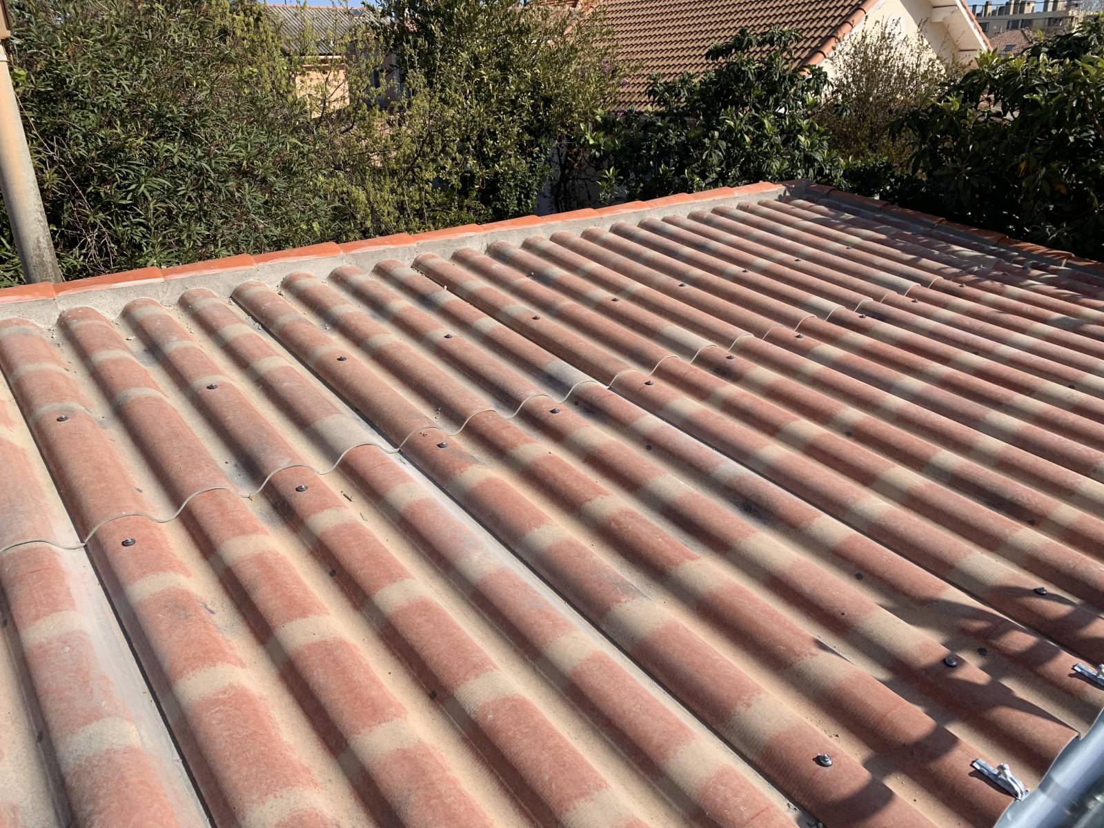 découvrez notre guide complet sur la pose de plâtre sur tous types de surfaces. apprenez les techniques essentielles, les matériaux nécessaires et les astuces pour une finition impeccable.