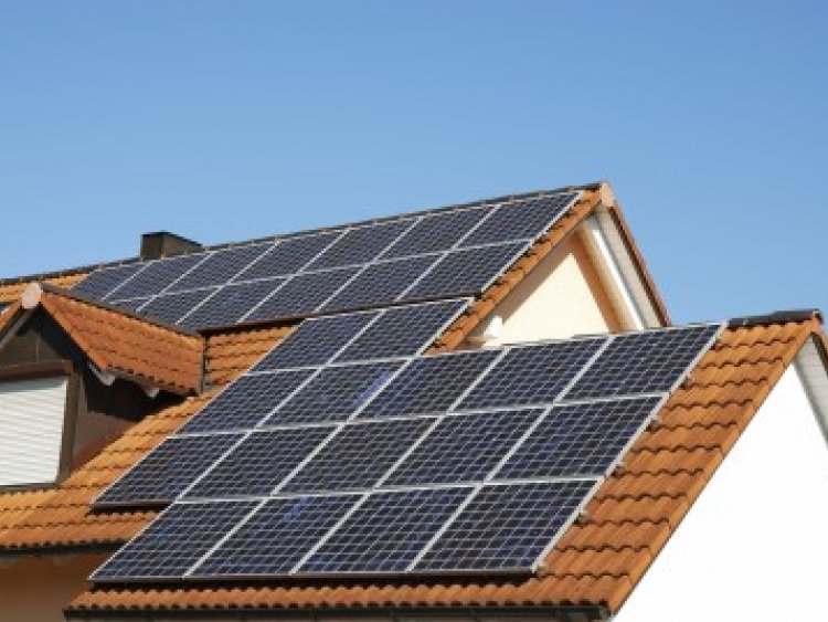 découvrez les avantages des panneaux solaires : économies sur vos factures d'électricité, éco-responsabilité, valorisation de votre bien immobilier et production d'énergie renouvelable. optez pour une solution durable et rentable pour votre maison!