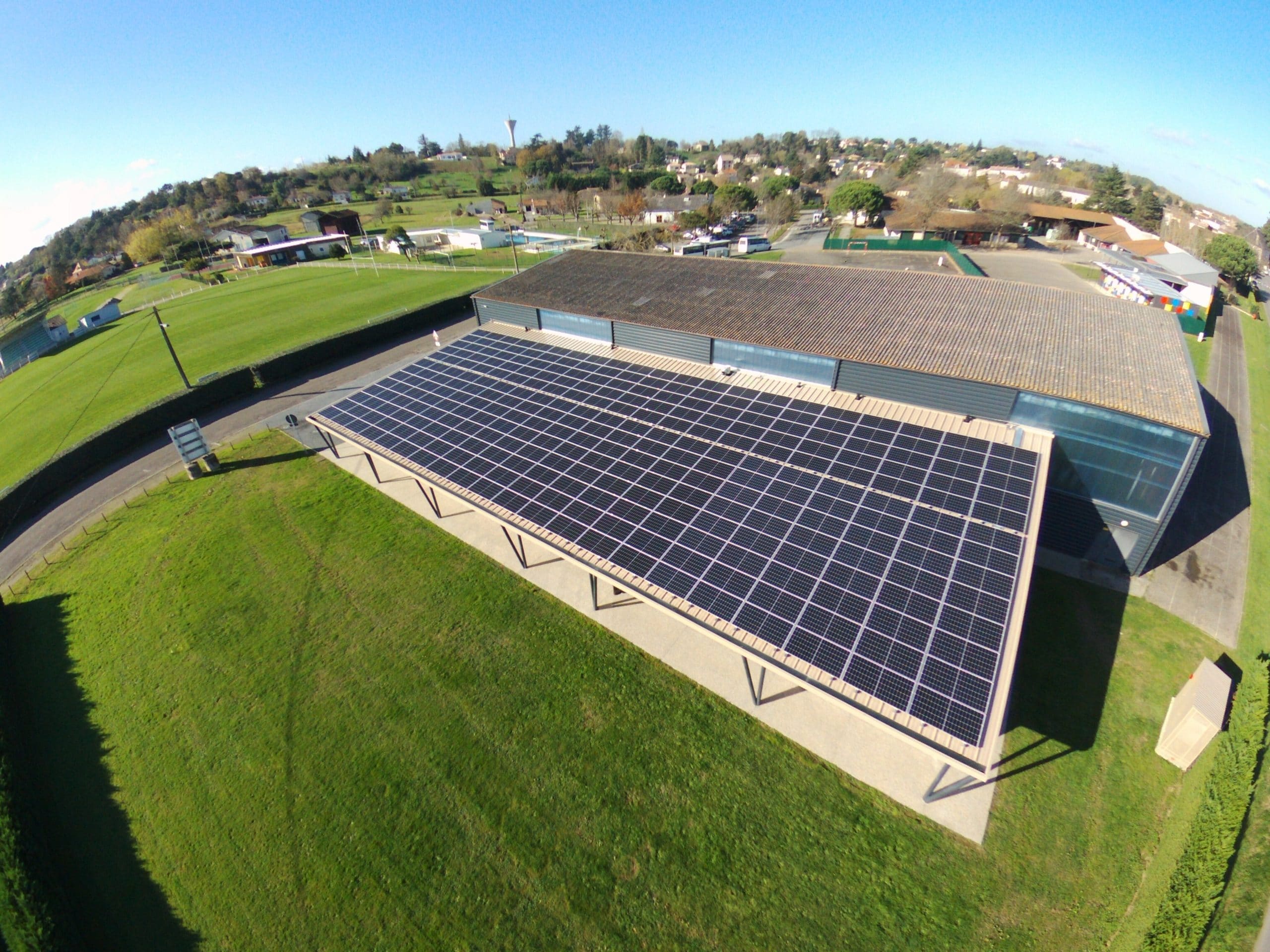 découvrez tout ce qu'il faut savoir sur les prix des centrales solaires. comparez les options, analysez les coûts d'installation et d'entretien, et renseignez-vous sur les aides financières disponibles pour optimiser votre investissement solaire.