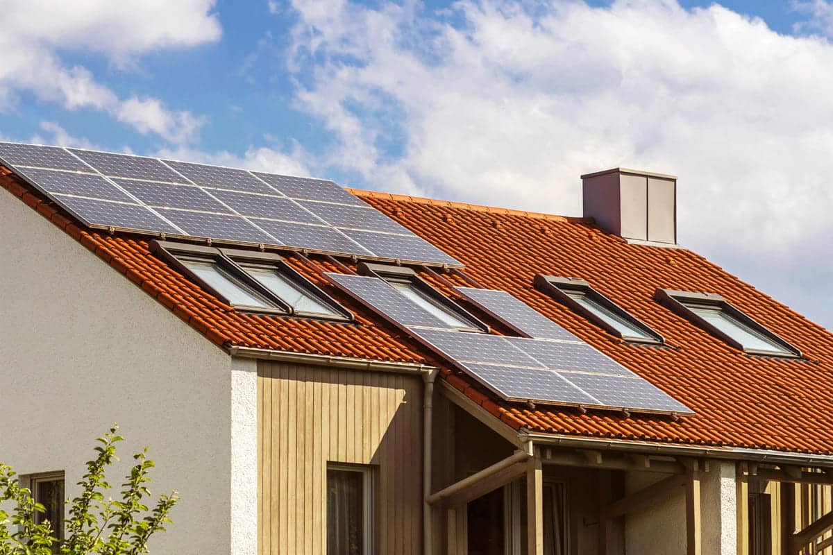 découvrez les prix d'installation photovoltaïque adaptés à votre projet. obtenez des conseils sur les coûts, les aides financières et les bénéfices des panneaux solaires pour économiser sur votre facture d'électricité tout en préservant l'environnement.