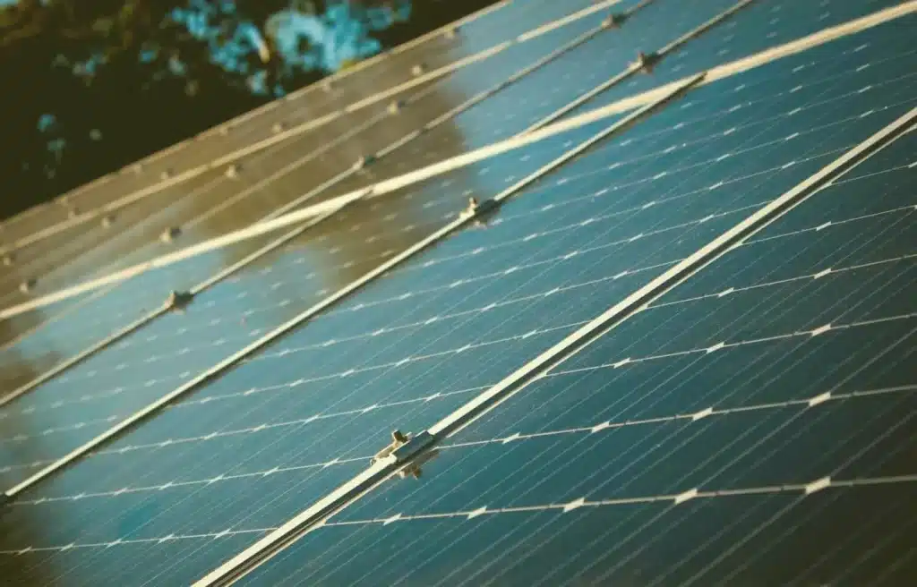 découvrez les tarifs des panneaux solaires adaptés pour une maison de 150m2. optimisez votre investissement avec des informations sur les coûts, les subventions disponibles et les économies d'énergie potentielles.