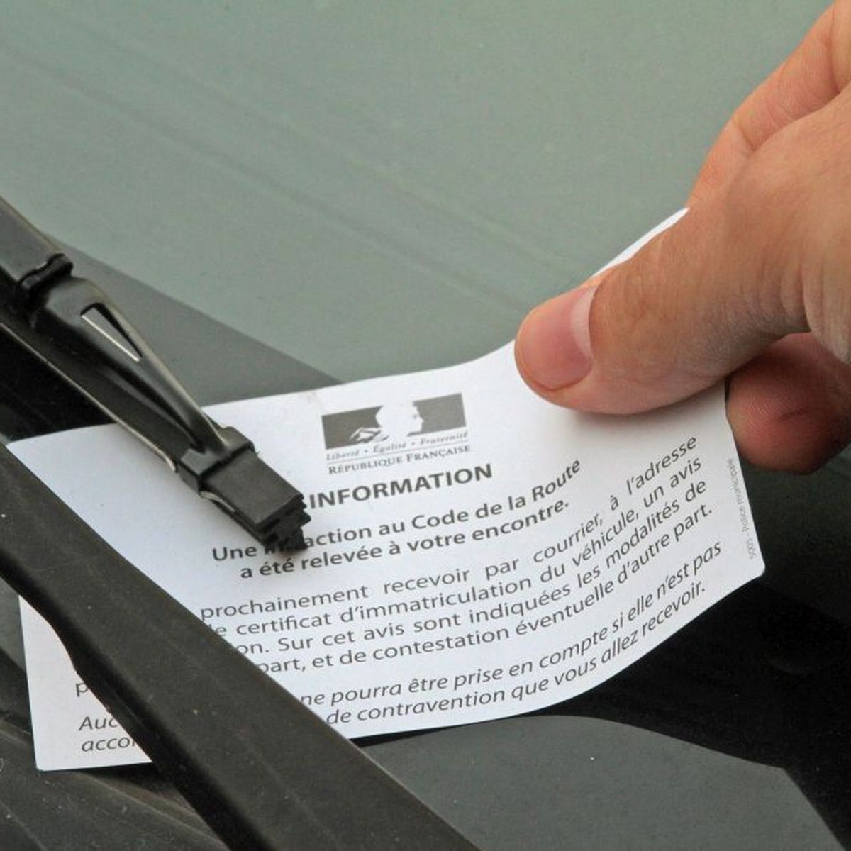découvrez toutes les informations sur les pv à aix-en-provence : avis, conseils juridiques et services d'assistance pour contester votre contravention efficacement.