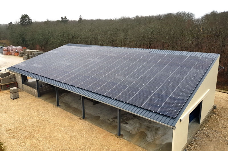 découvrez les richesses de la dordogne à travers notre guide complet. explorez ses paysages naturels, ses sites historiques et sa gastronomie unique, idéal pour planifier votre prochaine escapade.