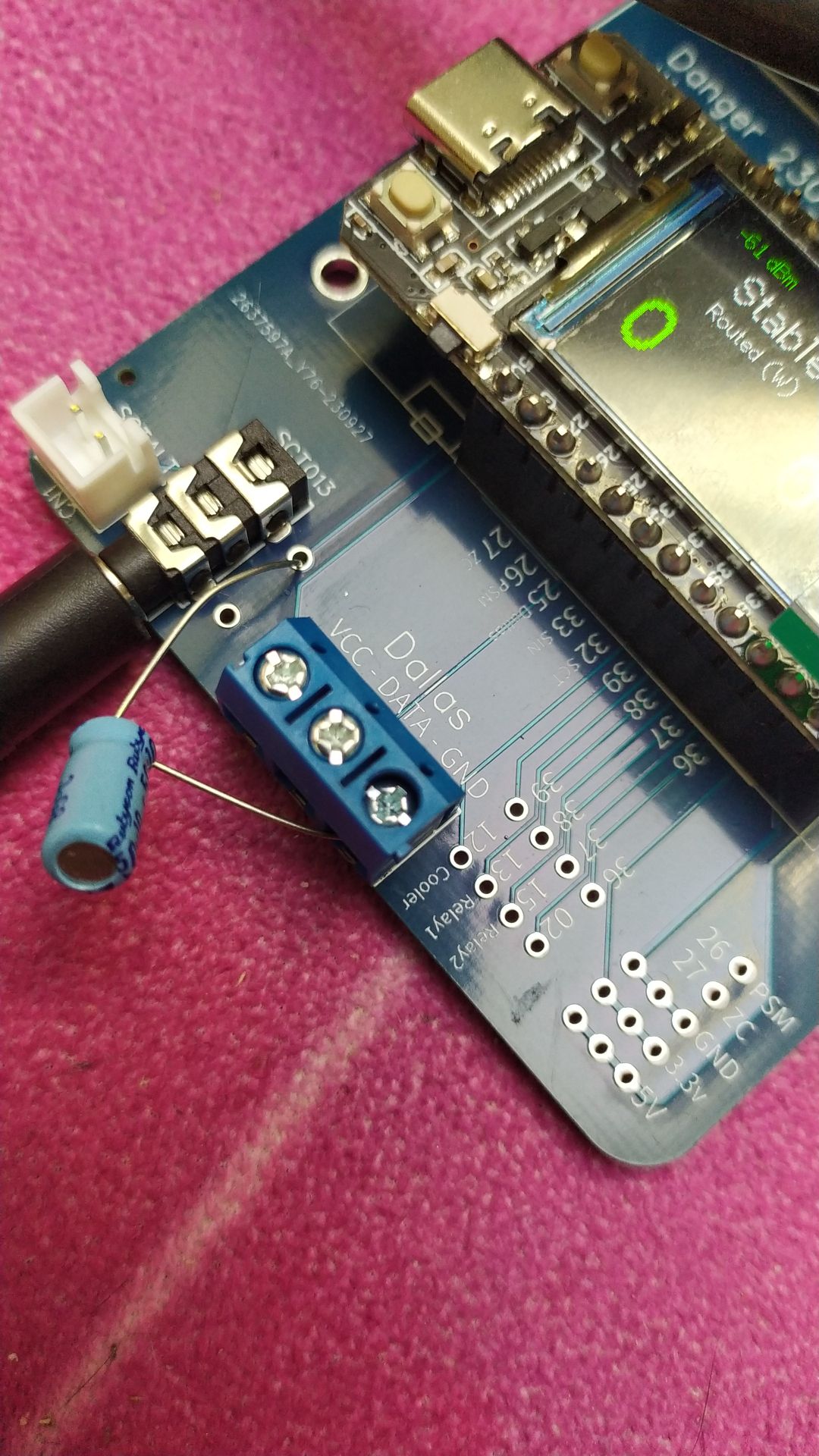 découvrez le pv routeur zéro, une solution innovante pour optimiser votre réseau. grâce à sa technologie avancée, améliorez la gestion de vos données tout en réduisant les coûts. idéal pour les entreprises à la recherche d'efficacité et de performance.