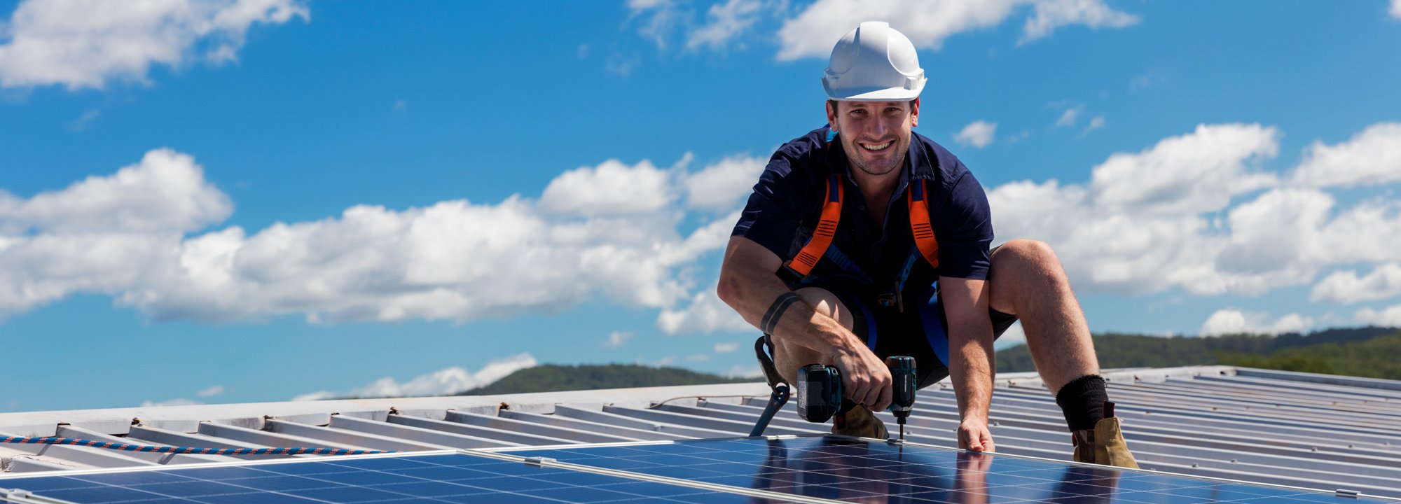 découvrez notre service de réparation d'onduleurs photovoltaïques (pv) pour garantir le bon fonctionnement de votre installation solaire. profitez d'une expertise professionnelle et d'un service rapide afin de maximiser votre production d'énergie renouvelable.