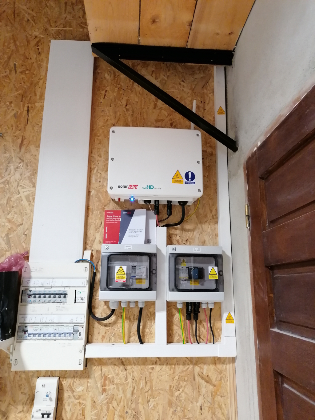 découvrez notre offre de revente totale pour des installations de 3 kwc. optimisez votre production d'énergie solaire et bénéficiez d'avantages financiers tout en contribuant à la transition énergétique. contactez-nous pour en savoir plus sur nos solutions adaptées à vos besoins.