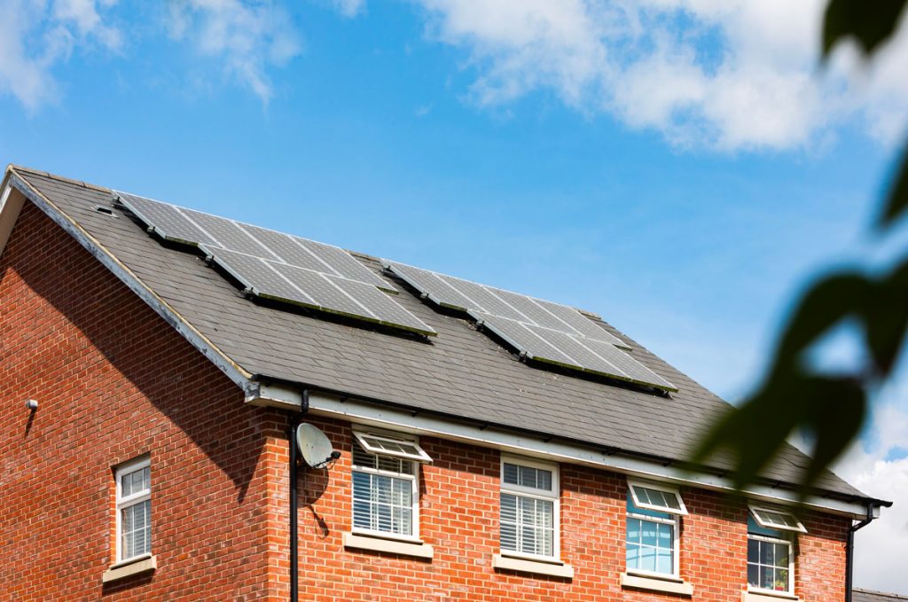 découvrez comment maximiser vos bénéfices avec un système photovoltaïque de 3 kw. informez-vous sur les revenus potentiels, les économies d'énergie et les avantages d'investir dans l'énergie solaire pour une durabilité et une rentabilité accrues.