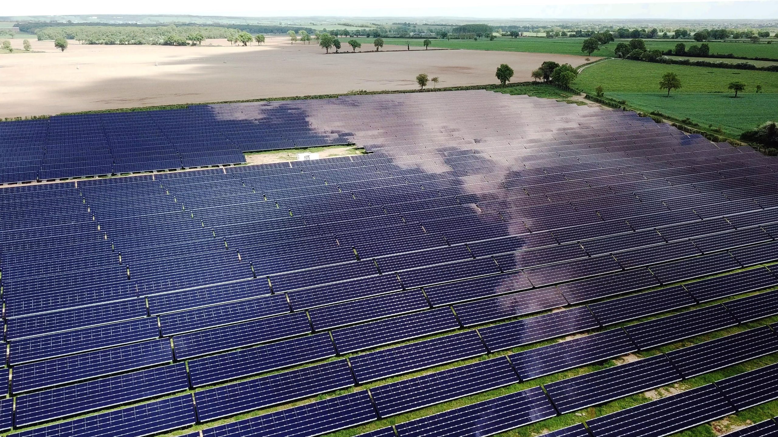 découvrez rhone solaire, votre expert en solutions énergétiques solaires. transformez votre consommation d'énergie avec des panneaux photovoltaïques fiables et performants. optez pour une énergie durable et réduisez votre empreinte carbone tout en réalisant des économies considérables. contactez-nous dès aujourd'hui pour un devis personnalisé !