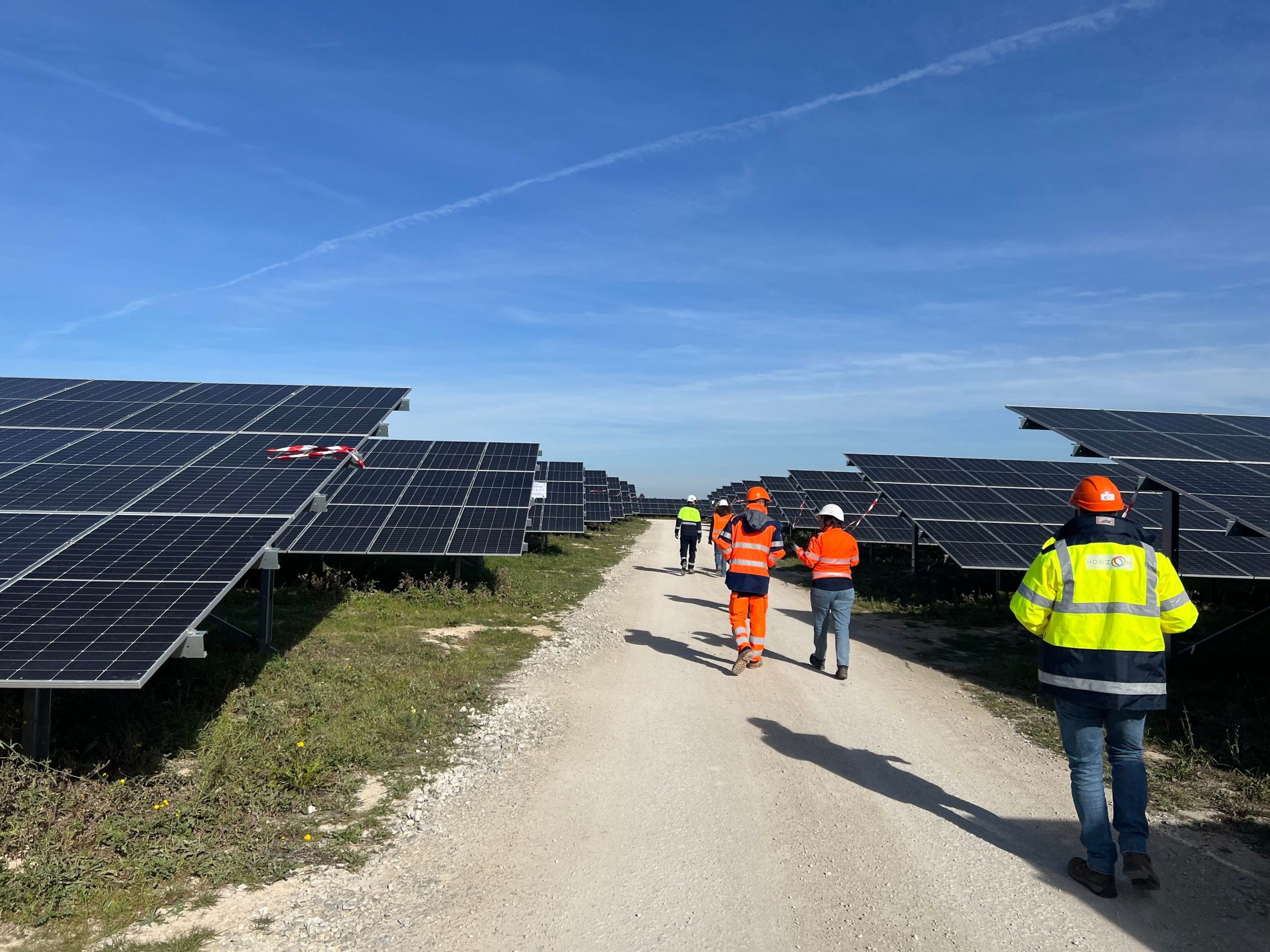 découvrez comment le roi des panneaux solaires transforme l'énergie renouvelable en pouvoir durable, innovant et accessible pour tous. apprenez les avantages, les installations et les économies d'énergie réalisées grâce à cette technologie verte.