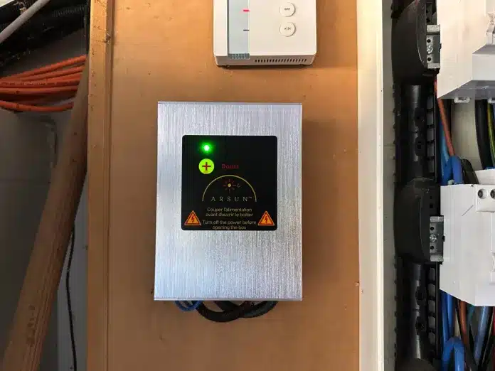 découvrez le routeur solaire pour chauffe-eau, une solution innovante qui optimise votre consommation d'énergie tout en réduisant votre empreinte carbone. idéal pour les foyers soucieux de l'environnement, ce dispositif intelligent garantit un approvisionnement durable et économique en eau chaude, tout en s'adaptant à vos besoins quotidiens.