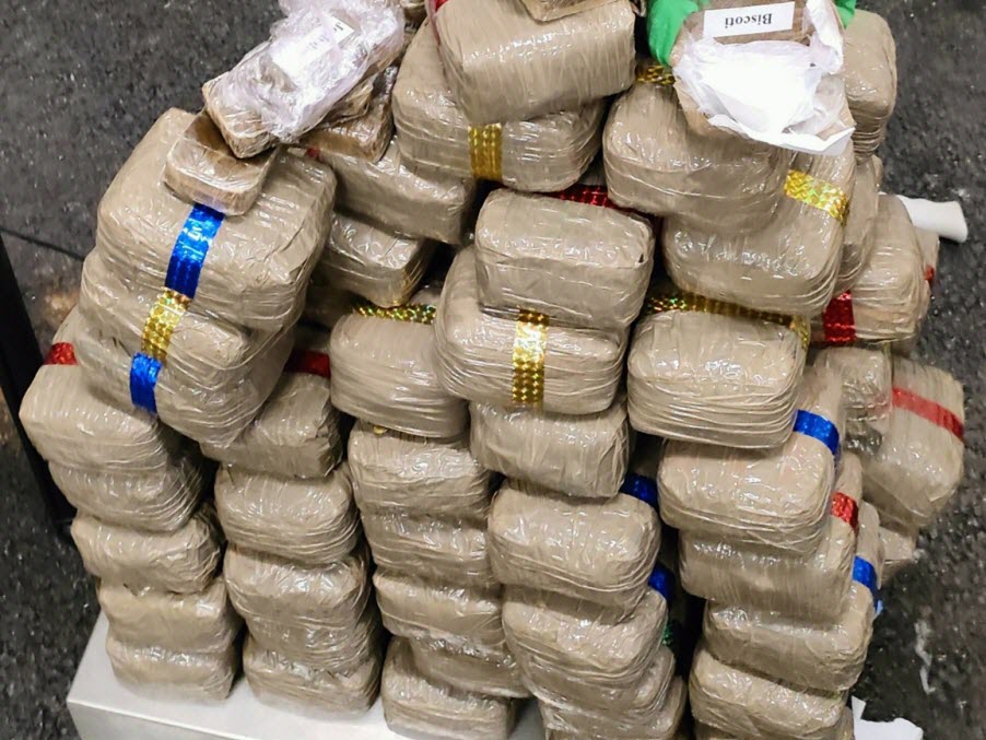 découvrez notre solution de saisie production, optimisée pour gérer efficacement vos opérations de production. facilitez le suivi, améliorez la précision et augmentez la productivité de votre équipe grâce à notre outil intuitif et performant.