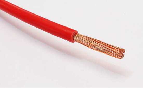 découvrez notre section dédiée aux câbles photovoltaïques, où vous trouverez des informations essentielles sur les différents types de câbles, leurs spécificités techniques et leur rôle crucial dans l'optimisation de votre installation solaire. maximisez la performance de votre système photovoltaïque grâce à des câbles adaptés et de qualité.