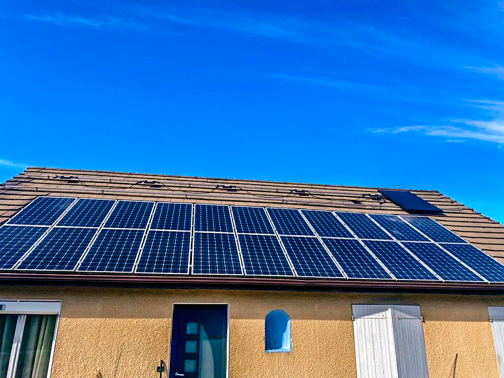 découvrez l'univers du solaire bourgeois, une approche élégante et responsable de l'énergie renouvelable. transformez votre mode de vie avec des solutions solaires haut de gamme qui allient esthétique et efficacité, tout en préservant l'environnement.
