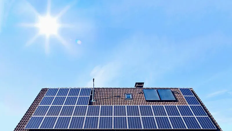 découvrez les bienfaits de l'énergie solaire : une source d'énergie renouvelable et durable pour réduire votre empreinte carbone et réaliser des économies sur vos factures d'électricité. explorez nos solutions solaires innovantes pour un avenir plus vert.