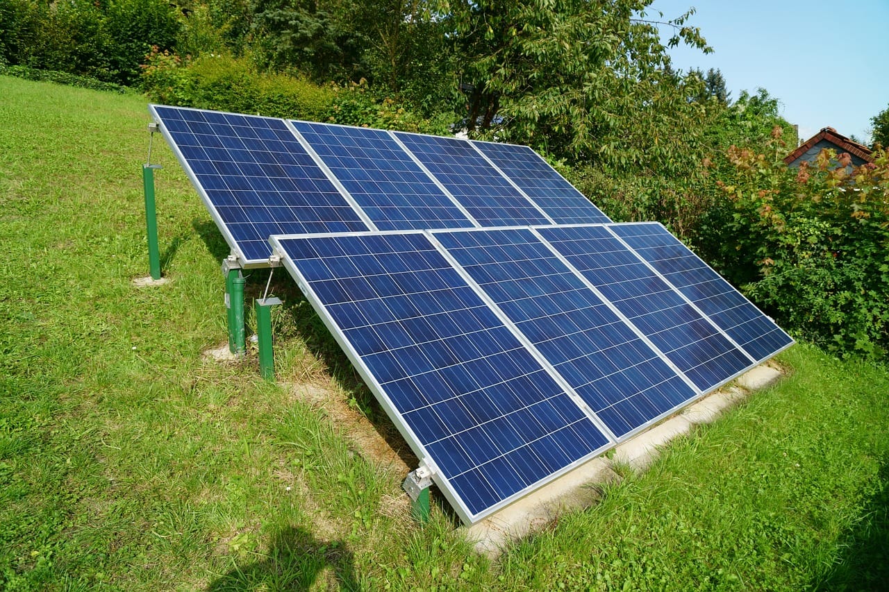 découvrez notre stage solaire immersif, conçu pour vous initier aux énergies renouvelables. apprenez à exploiter l'énergie solaire à travers des ateliers pratiques et des conférences d'experts. idéal pour les passionnés de durabilité et d'innovation technologique.