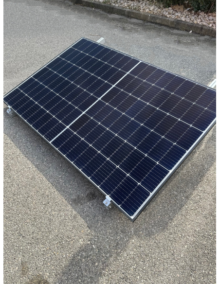 découvrez une gamme innovante de supports photovoltaïques conçus pour optimiser l'installation de vos panneaux solaires. offrez à votre système une stabilité et une durabilité accrues tout en maximisant la production d'énergie renouvelable. informez-vous sur nos solutions adaptées à tous types de toits et terrains.