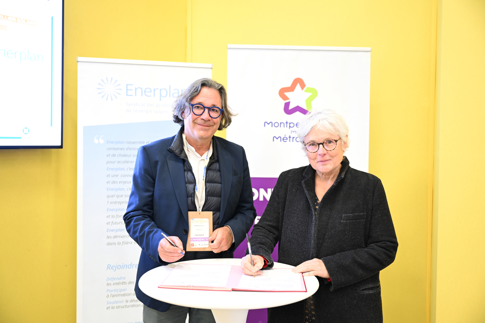 découvrez le syndicat des énergies renouvelables et participez au forum photovoltaïque pour échanger sur les innovations, les réglementations et les meilleures pratiques dans le secteur des énergies solaires. rejoignez des experts et acteurs clés pour contribuer à un avenir énergétique durable.