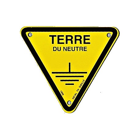découvrez ce qu'est la tension neutre-terre, son importance dans les systèmes électriques, les normes de sécurité et comment elle influence le fonctionnement des appareils. informez-vous sur les risques liés à une mauvaise connexion et les méthodes pour assurer une installation fiable.