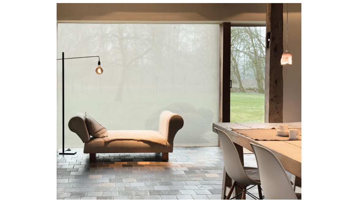 découvrez le textile solaire, une innovation alliant confort et technologie qui capte l'énergie du soleil pour alimenter vos appareils. parfait pour les amateurs de plein air et les éco-conscients, ce matériau révolutionnaire redéfinit la mode durable.