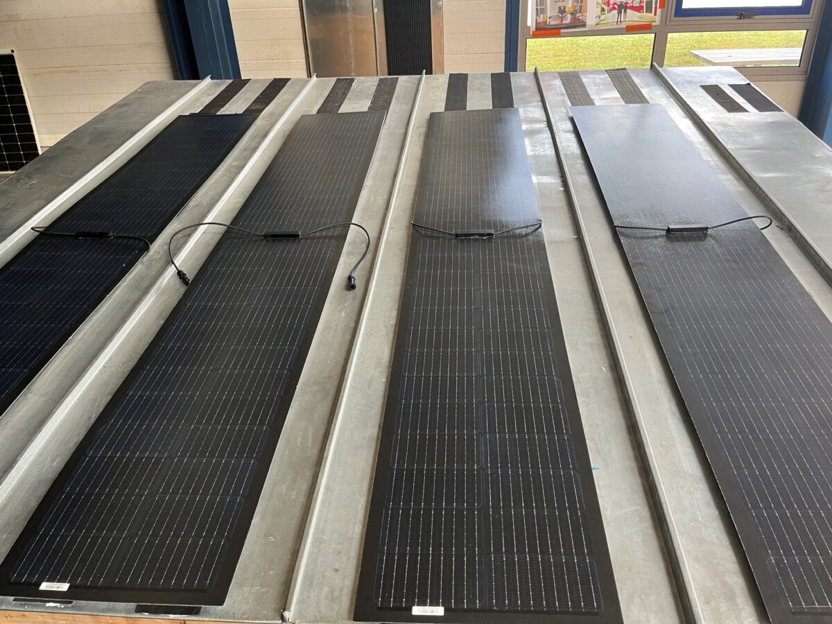 découvrez les avantages du toit zinc solaire : une solution esthétique et durable, alliant performance énergétique et protection optimale. transformez votre habitat en un espace écologique tout en profitant d'une énergie renouvelable efficace.