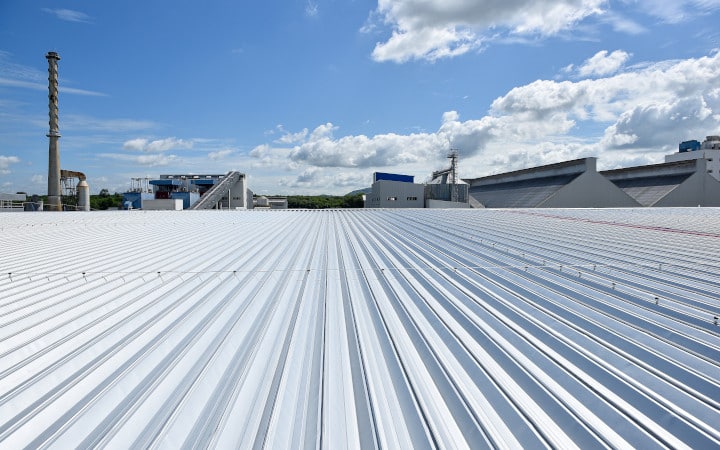 découvrez tout ce qu'il faut savoir sur la toiture : types, matériaux, techniques d'installation et d'entretien pour protéger votre maison et améliorer son esthétique. obtenez des conseils d'experts pour choisir la toiture idéale qui répondra à vos besoins.