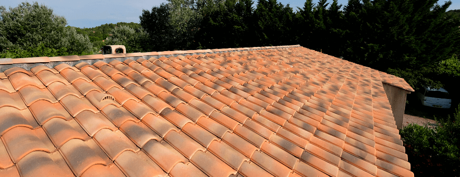 découvrez nos services experts en toiture : installation, réparation et entretien. protégez votre maison avec une toiture de qualité, durable et esthétique. contactez-nous pour un devis personnalisé.