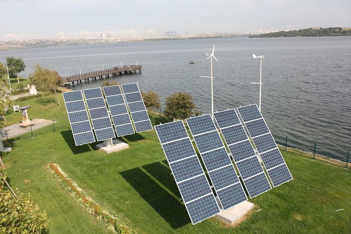 découvrez notre tracker solaire, une solution innovante pour optimiser la production d'énergie solaire en suivant le mouvement du soleil. maximizez l'efficacité de votre installation photovoltaïque et réduisez votre empreinte carbone grâce à cette technologie avancée, idéale pour les particuliers et les entreprises soucieuses de durabilité.