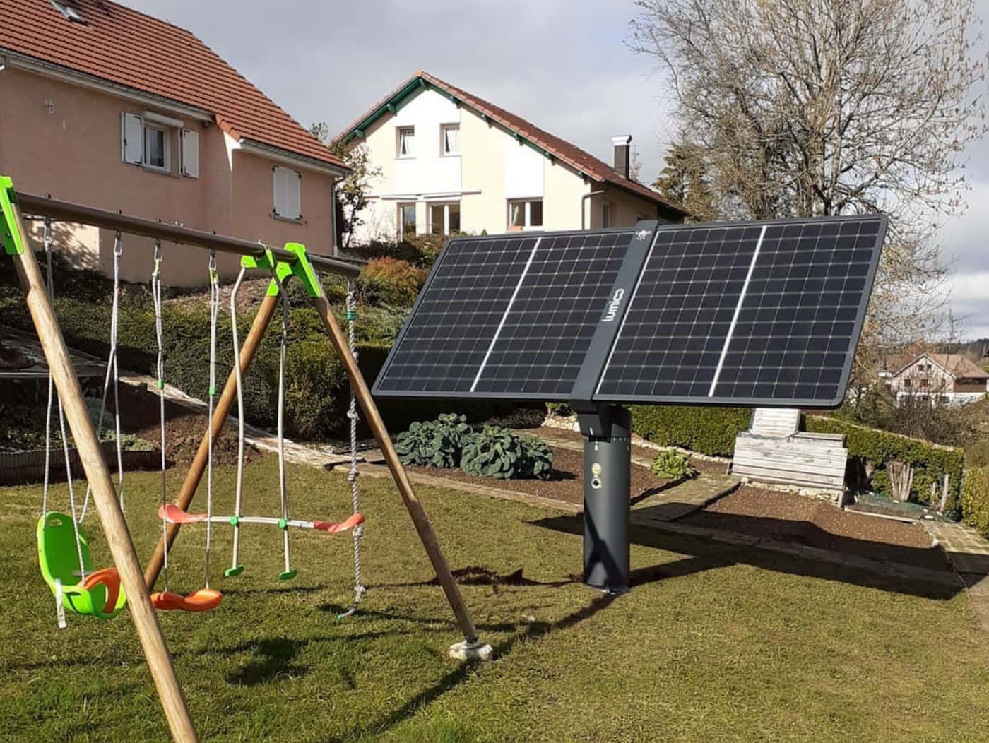 découvrez notre tracker solaire, un dispositif innovant qui optimise la production d'énergie en suivant la trajectoire du soleil. idéal pour maximiser le rendement de vos panneaux solaires, il vous permet de réduire vos factures d'électricité tout en contribuant à la protection de l'environnement.