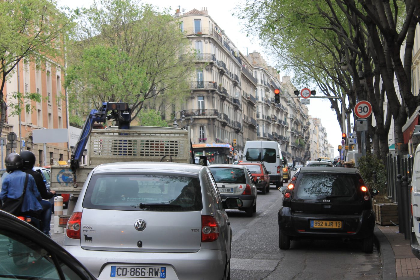 découvrez notre vidéo pv, une exploration captivante de la production d'énergie photovoltaïque. apprenez comment fonctionne cette technologie, ses avantages et son impact sur la transition énergétique. ne manquez pas cette occasion de vous informer sur l'avenir des énergies renouvelables!