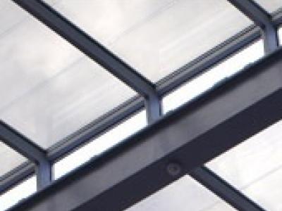 découvrez tout sur le vitrage photovoltaïque (pv) : un système innovant alliant esthétique et efficacité énergétique, permettant de transformer la lumière du soleil en électricité tout en améliorant l'isolation de votre habitat.