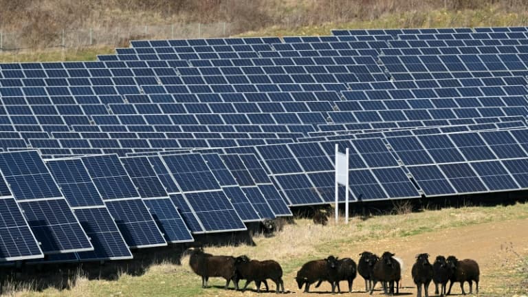 découvrez le parc photovoltaïque de montbartier, une installation innovante dédiée à la production d'énergie renouvelable. explorez les avantages écologiques et économiques de ce projet solaire qui contribue à la transition énergétique et à la préservation de l'environnement.