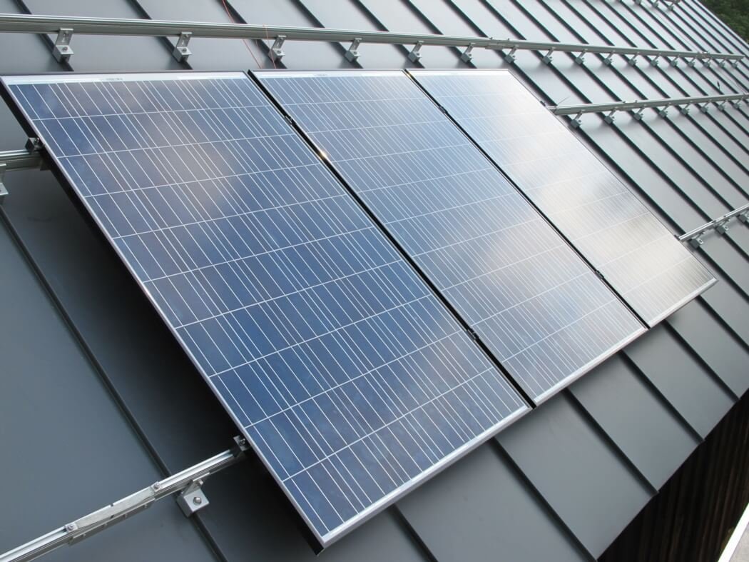 découvrez les erreurs courantes lors de l'installation de panneaux photovoltaïques et comment les éviter pour garantir une performance optimale de votre système solaire. apprenez à optimiser votre investissement tout en respectant les normes en vigueur.