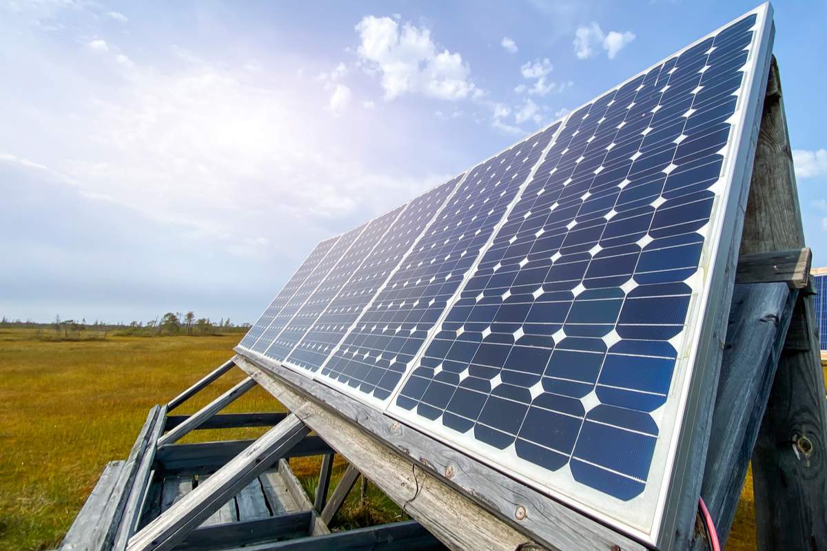 découvrez les différents matériaux des panneaux solaires, leurs caractéristiques, avantages et impacts sur l'efficacité énergétique. informez-vous sur les innovations et choix durables pour un avenir énergétique responsable.