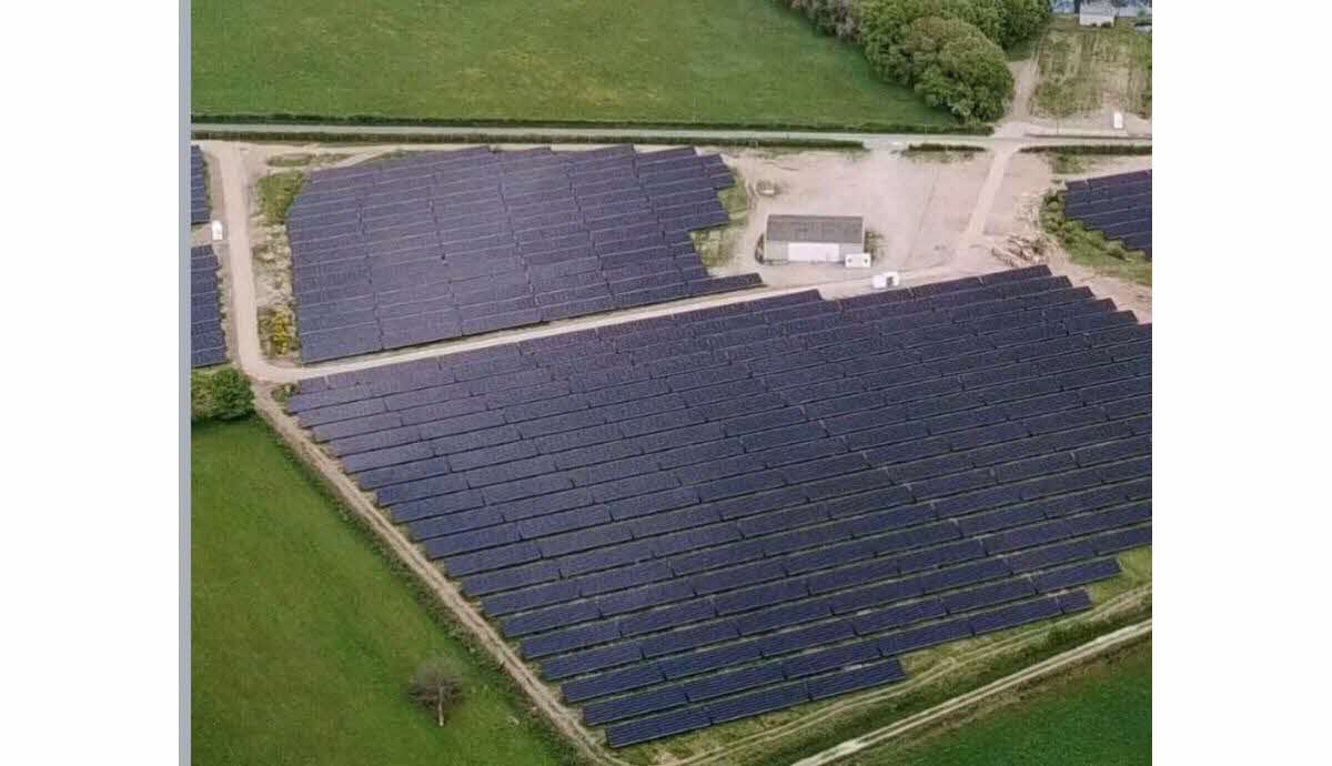 découvrez les panneaux photovoltaïques de 2025 : innovations, technologies avancées et opportunités pour optimiser votre production d'énergie renouvelable tout en réduisant votre empreinte carbone. informez-vous sur les tendances du marché et les subventions disponibles pour investir dans l'énergie solaire.