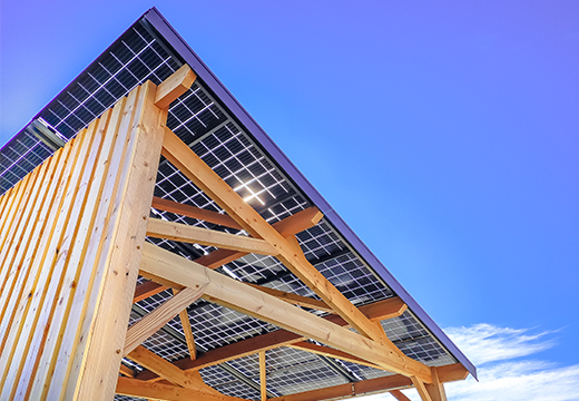 découvrez notre abri photovoltaïque, une solution innovante alliant protection et énergie durable. protégez vos véhicules tout en générant de l'électricité grâce à des panneaux solaires intégrés. idéal pour optimiser l'espace extérieur tout en contribuant à la transition énergétique.