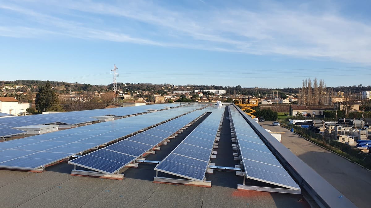 découvrez ae solaire, votre expert en énergie solaire. nous vous proposons des solutions innovantes et durables pour vous aider à réduire votre facture d'électricité tout en préservant l'environnement. engagez-vous vers un avenir plus vert grâce à nos panneaux solaires de haute qualité.