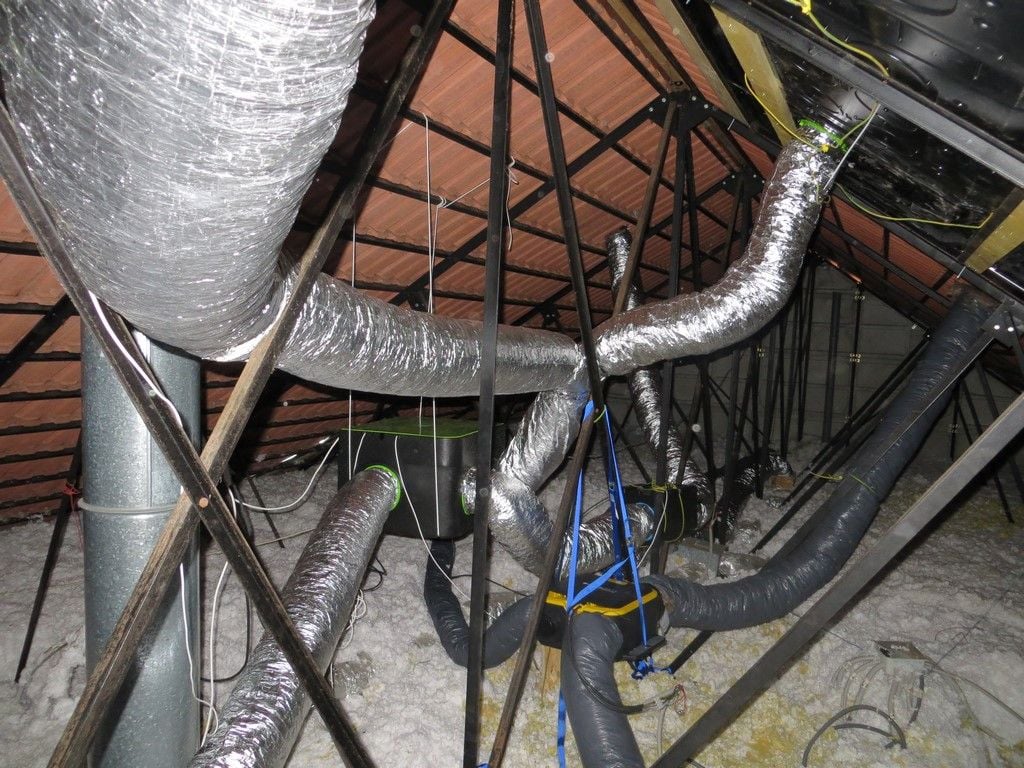 découvrez les prix des systèmes aérovoltaïques, une solution innovante et écologique pour produire de l'énergie tout en optimisant votre espace. comparez les offres et trouvez la meilleure option adaptée à vos besoins énergétiques.