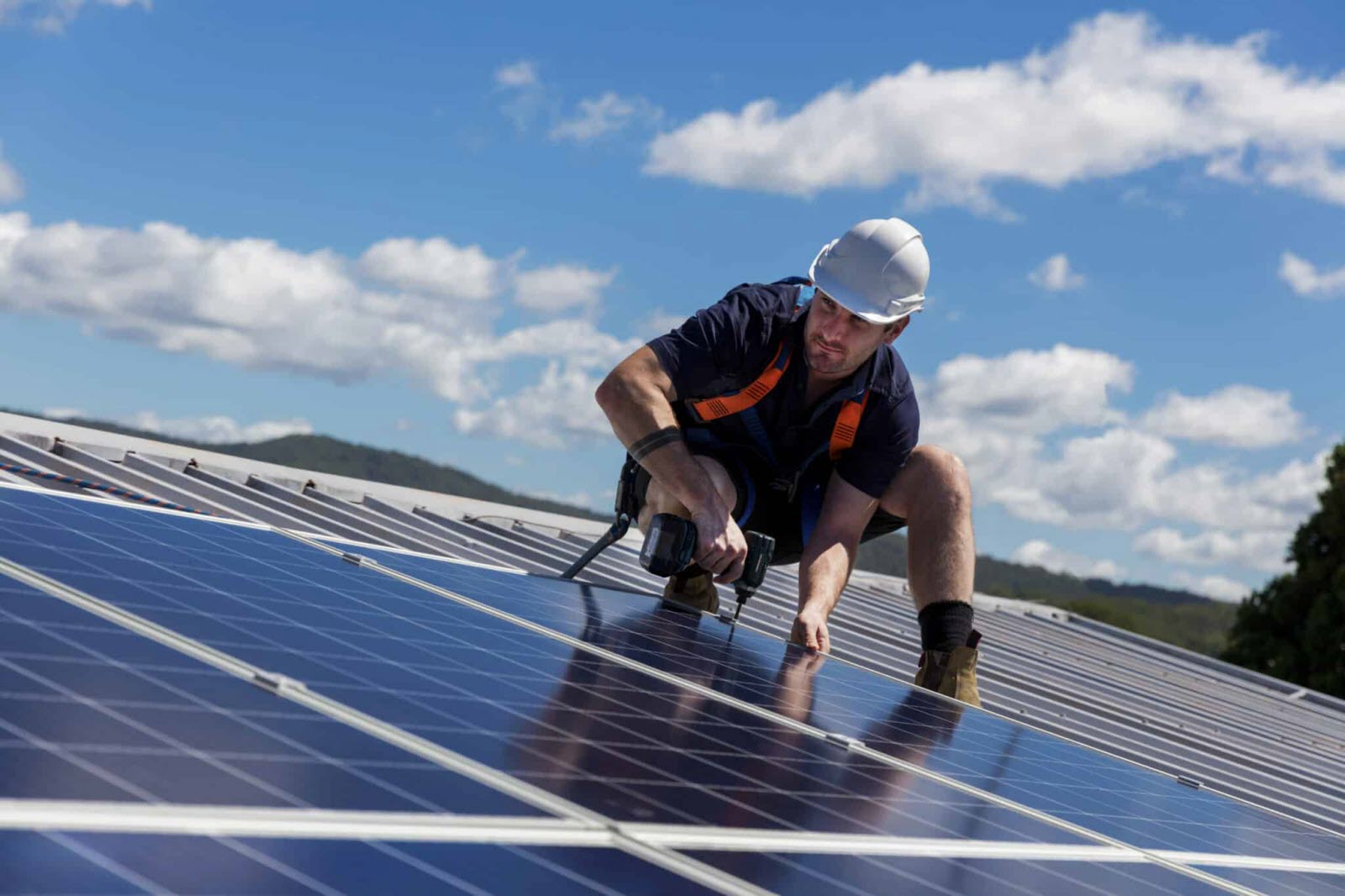 découvrez comment bénéficier d'une aide photovoltaïque pour financer vos projets d'installation de panneaux solaires. profitez de subventions et d'aides financières pour réduire votre empreinte carbone tout en réalisant des économies sur votre facture d'électricité.