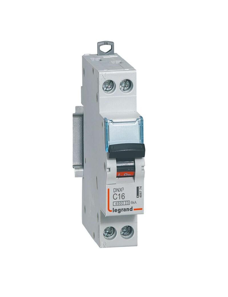 découvrez tout ce qu'il faut savoir sur l'ampérage des disjoncteurs : comment choisir le bon ampérage pour votre installation électrique, les normes à respecter et les conseils pour garantir la sécurité de votre habitat.