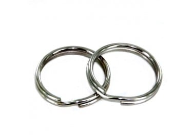 découvrez notre collection d'anneaux uniques, alliant élégance et modernité. que ce soit pour une occasion spéciale ou un usage quotidien, notre sélection saura sublimer votre style. trouvez l'anneau parfait qui reflète votre personnalité.